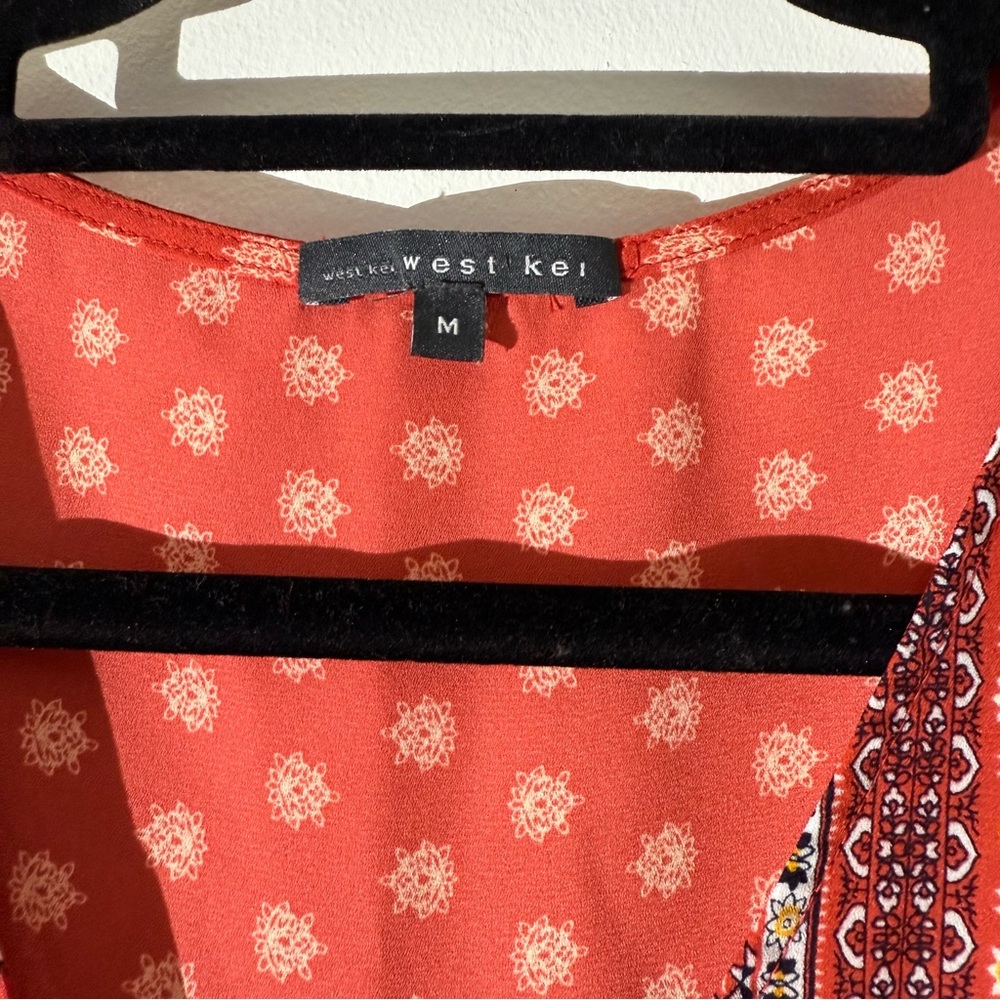 West Kei Multicolored Vibrant Design Blouse Size M Soft Fabric Top - Picture 2 of 10